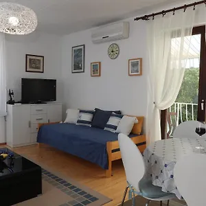 Knezovic Apartament Rovinj